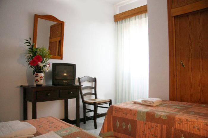 Hostal Torre De Guzman 콘일데라프론테라 외부 사진