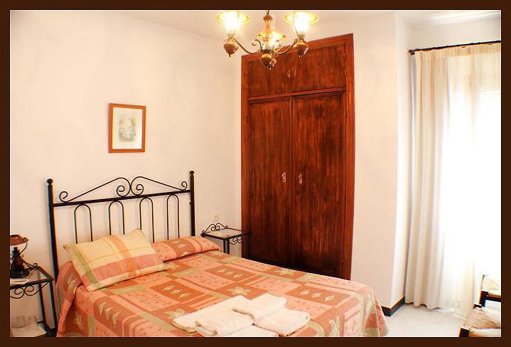 Hostal Torre De Guzman 콘일데라프론테라 외부 사진
