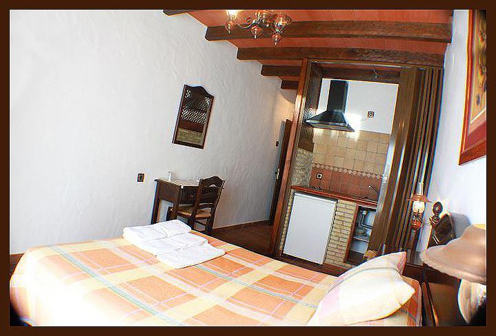 Hostal Torre De Guzman 콘일데라프론테라 외부 사진